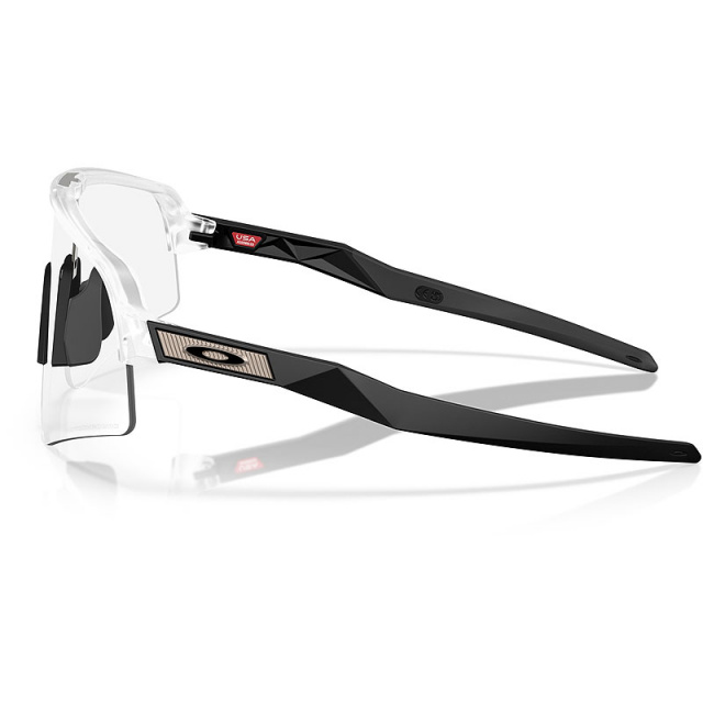 Oakley_SUTRO_LITE_SWEEP_matte_clearphotochromic_4