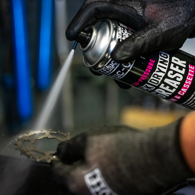 Muc-Off-High-Pressure-Quick-Drying-Degreaser-Chain-and-Cassette_3