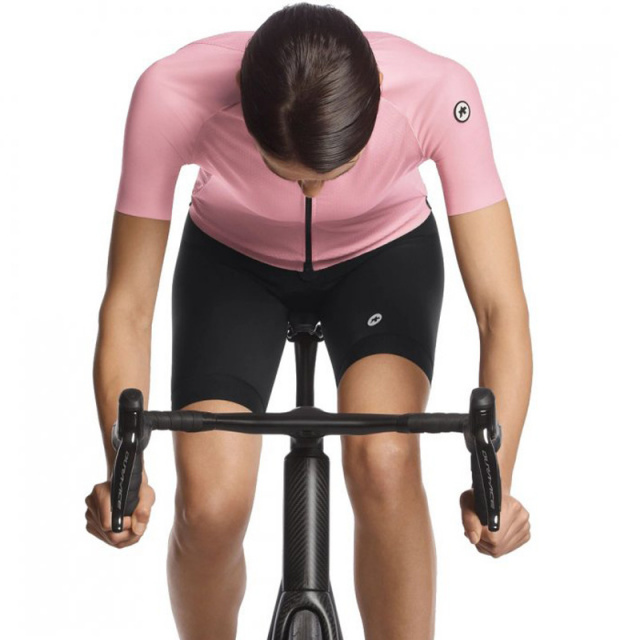 assos-uma-gt-short-sleeve-jersey-c2-evo-women-cosmic-rose-4-1497024