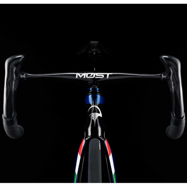 Pinarello-Maat-Italia---S-(A502-Italia)