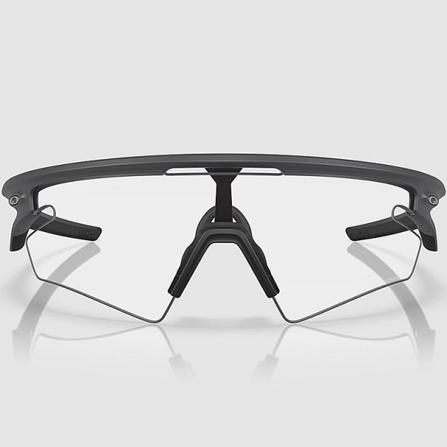 Sphaera_Slash_Carbon_Black_Iridium_Photochromic_Mirrored_2