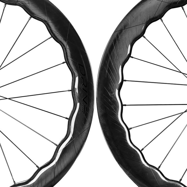 Elitewheels_Drive_Helix_68D_SS_glossy_marbl_black_4