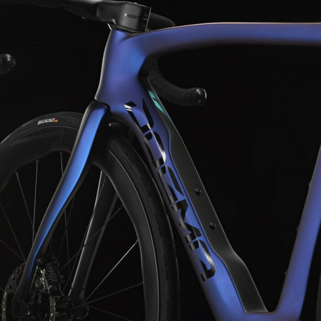 Pinarello-New-Dogma-F-Dura-Ace-(G112-Luxter-Blue)_9